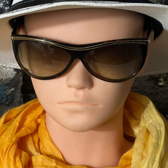 Gucci sunglasses - Picture 2 of 7